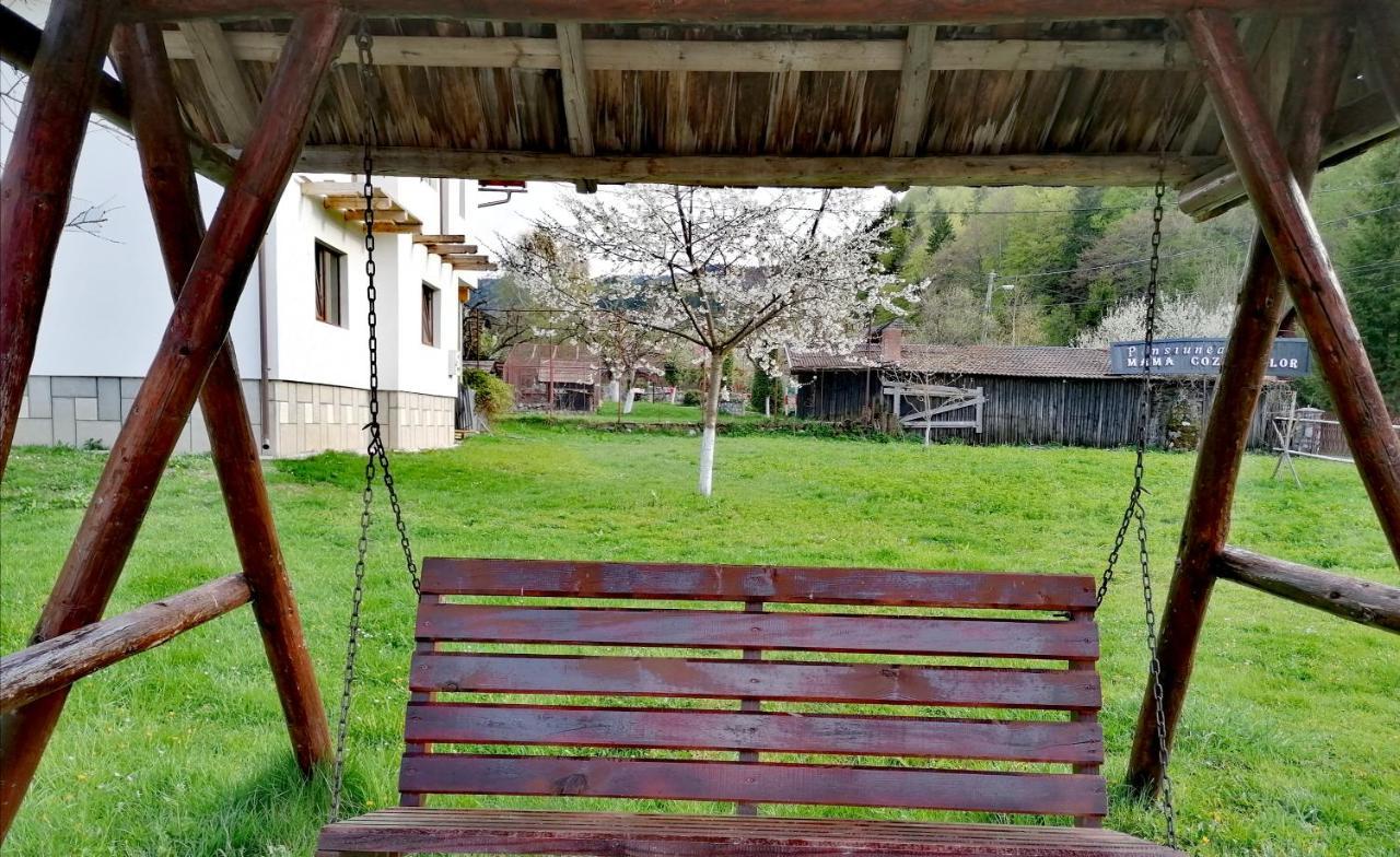 Voinescu House - Natural Living & Eating シモン エクステリア 写真