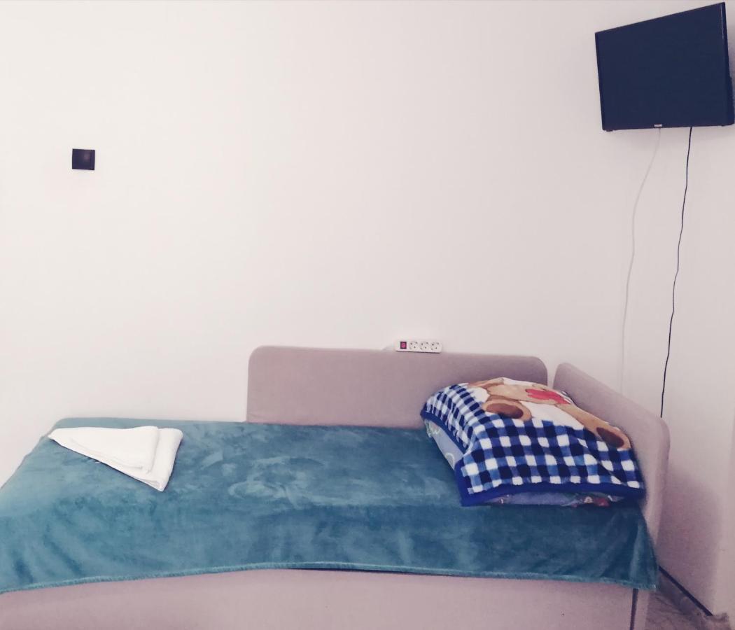 Voinescu House - Natural Living & Eating シモン エクステリア 写真