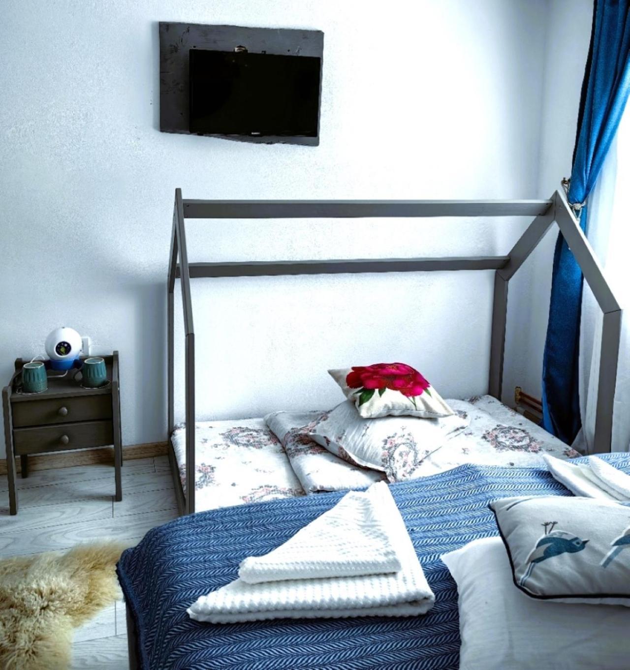 Voinescu House - Natural Living & Eating シモン エクステリア 写真